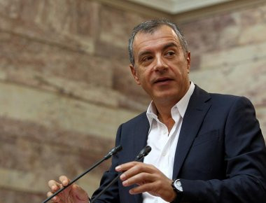 Σ.Θεοδωράκης για Κ.Μητσοτάκη: «Καλό ταξίδι ψηλέ»